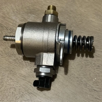 Bomba de combustível de alta pressão PIERBURG OEM 06J127025 HPFP para Audi A4 A5 Q3 2.0T - Imagem 1 de 4