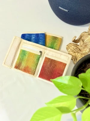 Бумажник ручной работы складного сложения из конопли с принтом в виде листьев | экологичный веганский бумажник | подарок для мужчин и женщин - Изображение 1 из 3