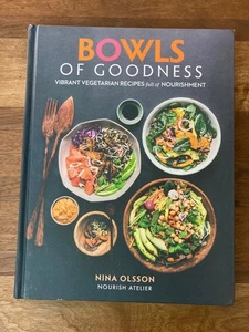Bowls of Goodness by Nina Olsson VERY GOOD CONDITION - Picture 1 of 12