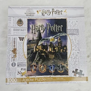 AQUARIUS Harry Potter Hogwarts Castle 1000pc Jigsaw Puzzle 20” x 28” Wizarding - Picture 1 of 10