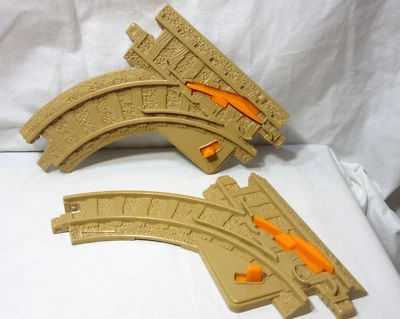 ПЕРЕКЛЮЧАТЕЛИ ПУТЕЙ GEOTRAX * набор из 2 * коричневые железнодорожные пути - детали - Изображение 1 из 3