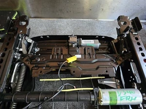 2004-2011 Volvo S40 S60 S80 V50 Seat Rail Truck Frame Front Right Passenger Side - Picture 1 of 4