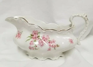 Johnson Brothers Gravy Boat Cherry Blossoms Vintage Made in England - Picture 1 of 9