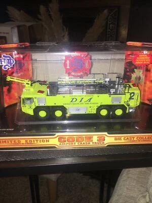 CODE 3 COLLECTIBLES DENVER  CO FIRE DEPARTMENT ENG. 2 AIRPORT CRASH TRUCK - Image 1 of 4