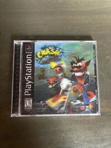 Crash Bandicoot Warped (PlayStation 1 PS1) Complete CIB - HOLOGRAPHIC COVER - Picture 1 of 3