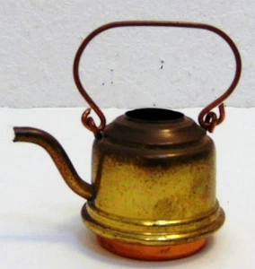 ¿Latón en miniatura vintage para casa de muñecas? ¿Cobre de cobre? Tetera Kettle Holland Ver fotos - Imagen 1 de 9