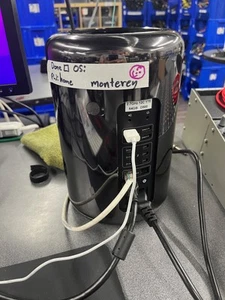 Mac Pro, 12 Core 6,1 Ivy Bridge 2.7 GHz , D500 , 64GB RAM, 1TB SSD Monterey - Bild 1 von 4