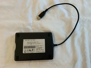 Mad Dog Multimedia USB Floppy Disk Drive Reader Black External Portable - Afbeelding 1 van 7
