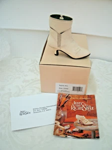 Just The Right Shoe By Raine **INGENUE** 1999 - #25403 - Boxed/Insert - Picture 1 of 2