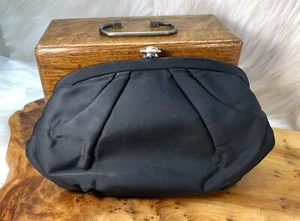De Colección Negro Bolso de Noche Bolso sin asas Cartera PEGI PARIS Estrás Cierre Peine Espejo Satinado - Imagen 1 de 8