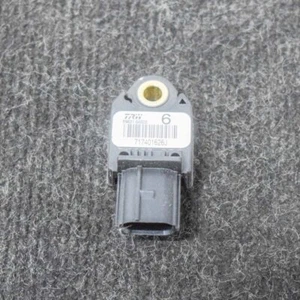 TOYOTA HILUX 7 Pick-up AN10 3.0 D-4D Rear Right Crash Sensor 89831-04020 2016 - Picture 1 of 6