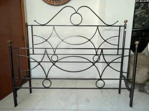 Double Bed Wrought Iron Black Argyle Circle & Knobs & Brass - Picture 1 of 2