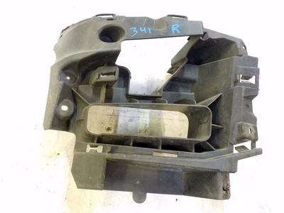 Front Right Fog Light Bumper Bracket | Fits 2015-2017 Lincoln Navigator - Image 1 of 4