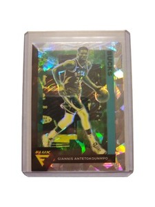 2020-21 GIANNIS ANTETOKOUNMPO Panini FLUX Holo Cracked Ice Prizm #97 Bucks NBA
