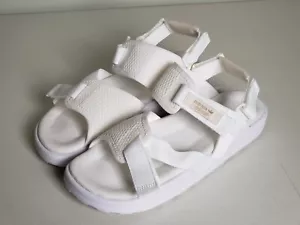 Adidas ADILETTE ADVENTURE Hombre Talla 11 Blanco Nube/Blanco Núcleo/Maravilla Taupe - Imagen 1 de 12