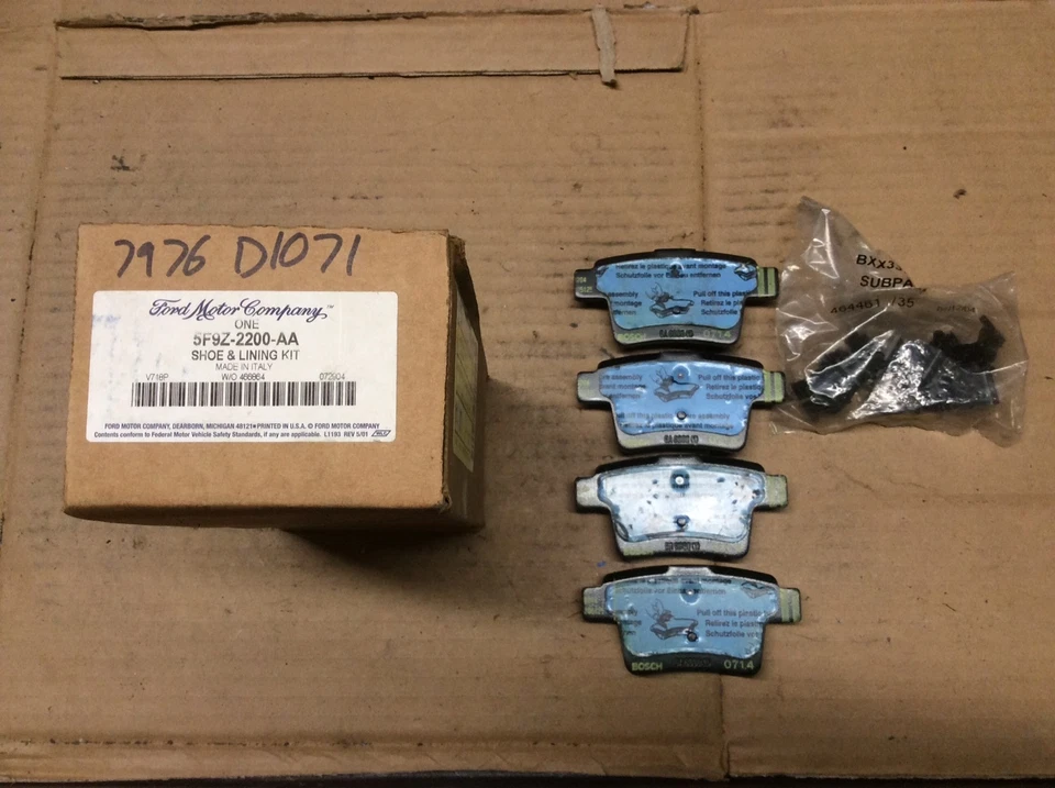 Pastillas de freno de disco Ford 5F9Z-2200 de fábrica OEM nuevas Foto 1 de 1