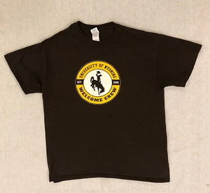 University Of Wyoming T-Shirt Size Large Welcome Crew Cowboys Short Sleeve - Picture 1 of 7