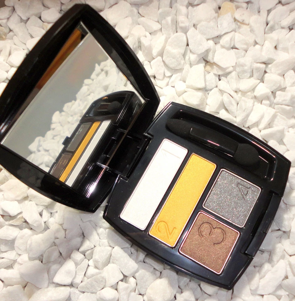 Avon TRUE COLOUR Lidschatten Quartett Farbe Metal Eyes Smokey eyes - Bild 1 von 1