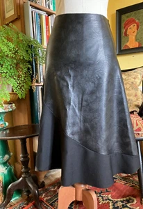 STELLA McCARTNEY VEGAN LEATHER STRUCTURED SKIRT BLACK SIZE 40 OR 10 - Picture 1 of 19