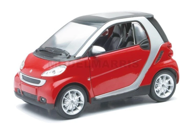 New Ray 71033 1/24 Smart Fortwo [3 Available Colors] - Image 1 of 4