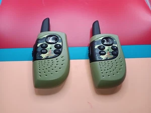 Cobra Green Camo- Walkie Talkies He130g 16-mile 2-way Radios - Picture 1 of 6