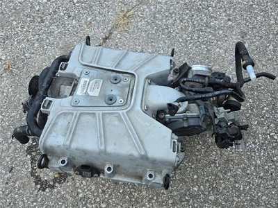 2012 AUDI Q5 Supercharger com corpo do acelerador e sensor 06E145601AN OEM  - Imagem 1 de 4