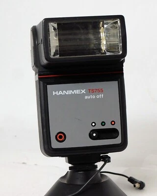Hanimex TS755 TS 755 Electronic Flash Universal 35mm SLR film cameras - Image 1 of 2