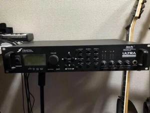 Fractal Audio Systems Axe-FX Ultra High-Performance Guitar Effects Processor - Picture 1 of 3