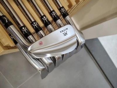 Hierros Miura KM-700 4-PW • NUEVOS • NS Pro Modus3 105 S • Forjados en Japón • Premium Bui Foto 1 de 4