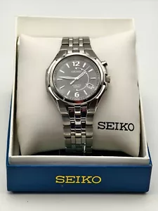 Rare Near Mint Seiko Kinetic 5M62 0CV0 Men's Watch with Case and Instructions - Picture 1 of 10