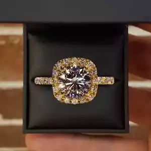 2ct VVS1 D Excellent 18K Yellow Gold Lab Created Halo Ring Diamond Test Pass - Picture 1 of 7