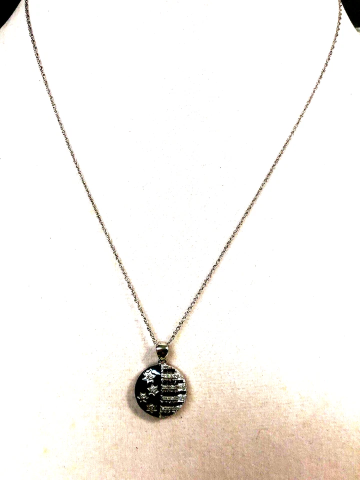 COLLAR BANDERA DIAMANTES AFINIDAD, PLATA DE LEY, 0,25cttw (M4522-24) Foto 1 de 4