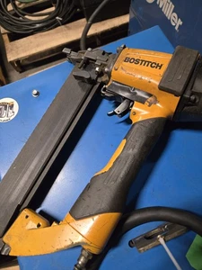Bostitch 650S5-1 - 1"-2" 16 Gauge S5 Stapler - Picture 1 of 7
