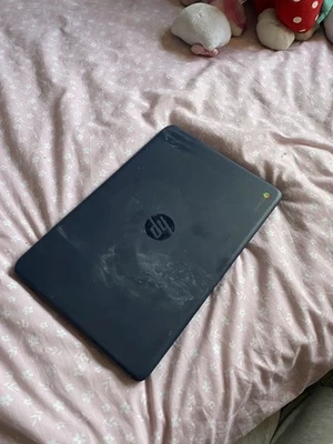 HP Chromebook - Image 1 of 3
