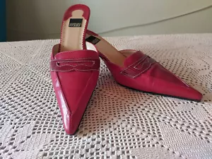 GFF FERRE SCARPE vera pelle eu38 UK5 rosso ciliegia beige logo punta tacchi pompa - Foto 1 di 7