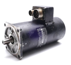 Indramat MAC063C-0-HS-2-C/095-A-1/S001 Permanent Magnet Motor 274724 - Bild 1 von 3
