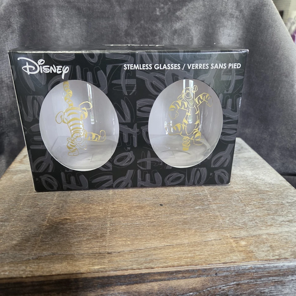 Gafas sin tallo Disney Tigger colección Disney - nuevas en caja - juego de dos Foto 1 de 4