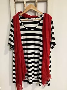 TS TAKING SHAPE BASICS Black and White Striped Short Sleeve Stretch Tunic Top S - Picture 1 of 5