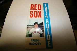 1974 BOSTON RED SOX OFFICIAL MEDIA GUIDE MLB BASEBALL RARE AMERICAN LEAGUE - Picture 1 of 3