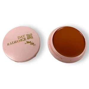 Mary Kay Day Radiance Foundation Dark Vintage New Old Stock - Picture 1 of 4