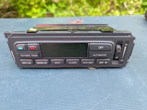98-02 Ford Crown Victoria Grand Marquis calefacción aire acondicionado control de clima F8AH-19C933-AE - Imagen 1 de 2