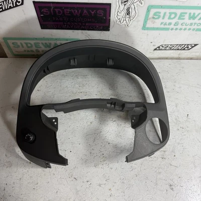 03-05 Infiniti G35 cupé cuadro de instrumentos bisel moldura panel envolvente Foto 1 de 4