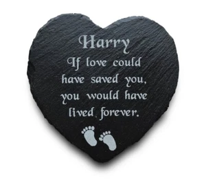 Placa conmemorativa con marcador de tumba de corazón de pizarra grabado personalizado para niño/bebé - Imagen 1 de 4