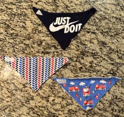 Lote De 3 Baberos Bebé Niño 0-6 Meses Nike Lebebe Favorito Foto 1 de 4