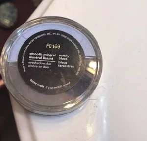Avon smooth mineral eyeshadow duo - Picture 1 of 2