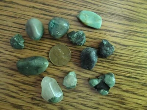 Emerald for Successful Love Memory Heart Chakra & Lungs Tumbled Pocket Stone - Picture 1 of 2