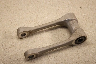 Brazo de acoplamiento inferior trasero Suzuki RMZ450 2013-2017 8590 S63 Foto 1 de 4