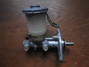 Brake Master Cylinder 1PC For Honda Accord 85-82 46100-SB2-701 NOS Free Shipping - Picture 1 of 6