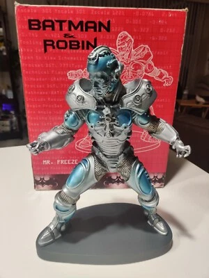 MR. FREEZE 1997 Warner Bros Store Estatua Exclusiva de Batman & Robin  Foto 1 de 4