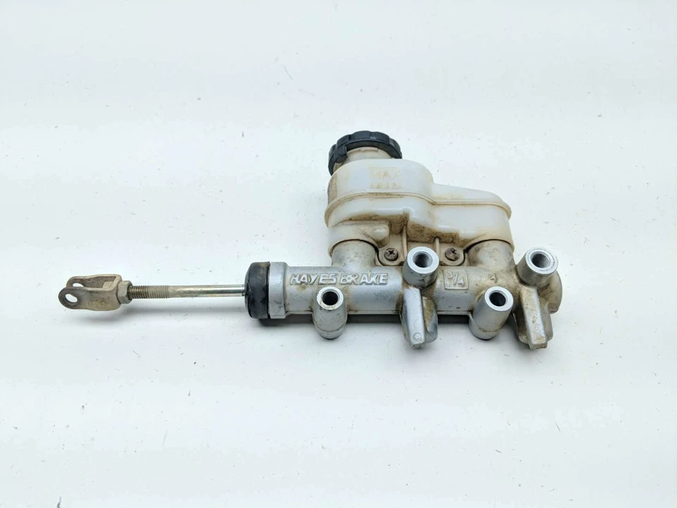 12 Cilindro maestro de freno Polaris RZR 4 900 XP EPS Foto 1 de 4